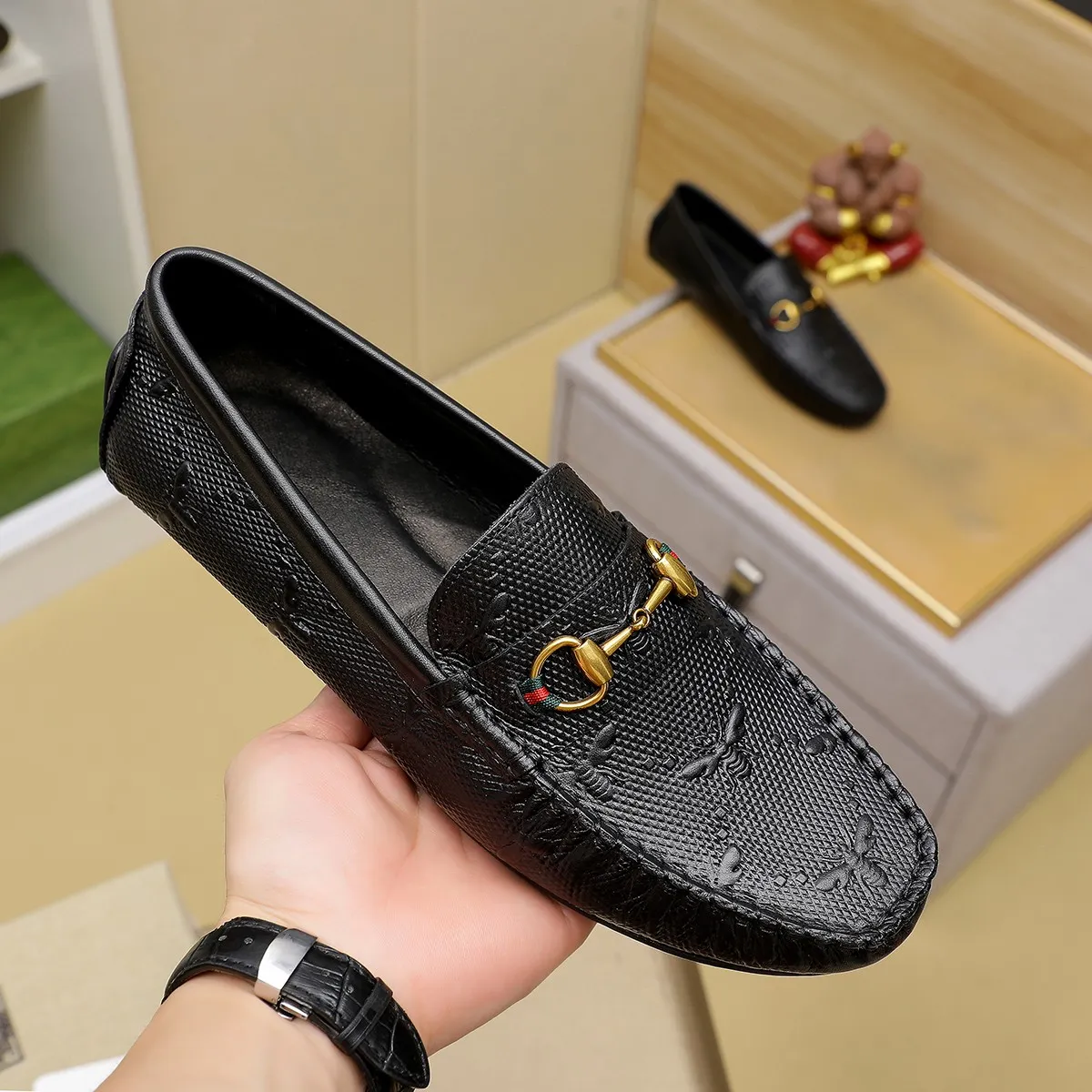 Men's shoes💰380💰🕷🕷️【 GUCCI 】Gucci's best-selling trendy men's casual slip-on shoes 🇨🇳Official website original 1:1 mold 💯Original quality, fine workmanship ☘Fashionable and versatile, perfect shape, comfortable on the feet 🍓Trendy men's recommended model, imported cowhide on the top layer 🎋High-quality pigskin lining, rubber wear-resistant and non-slip outsole, high-end atmosphere, worth owning 🍉Optional 38-44